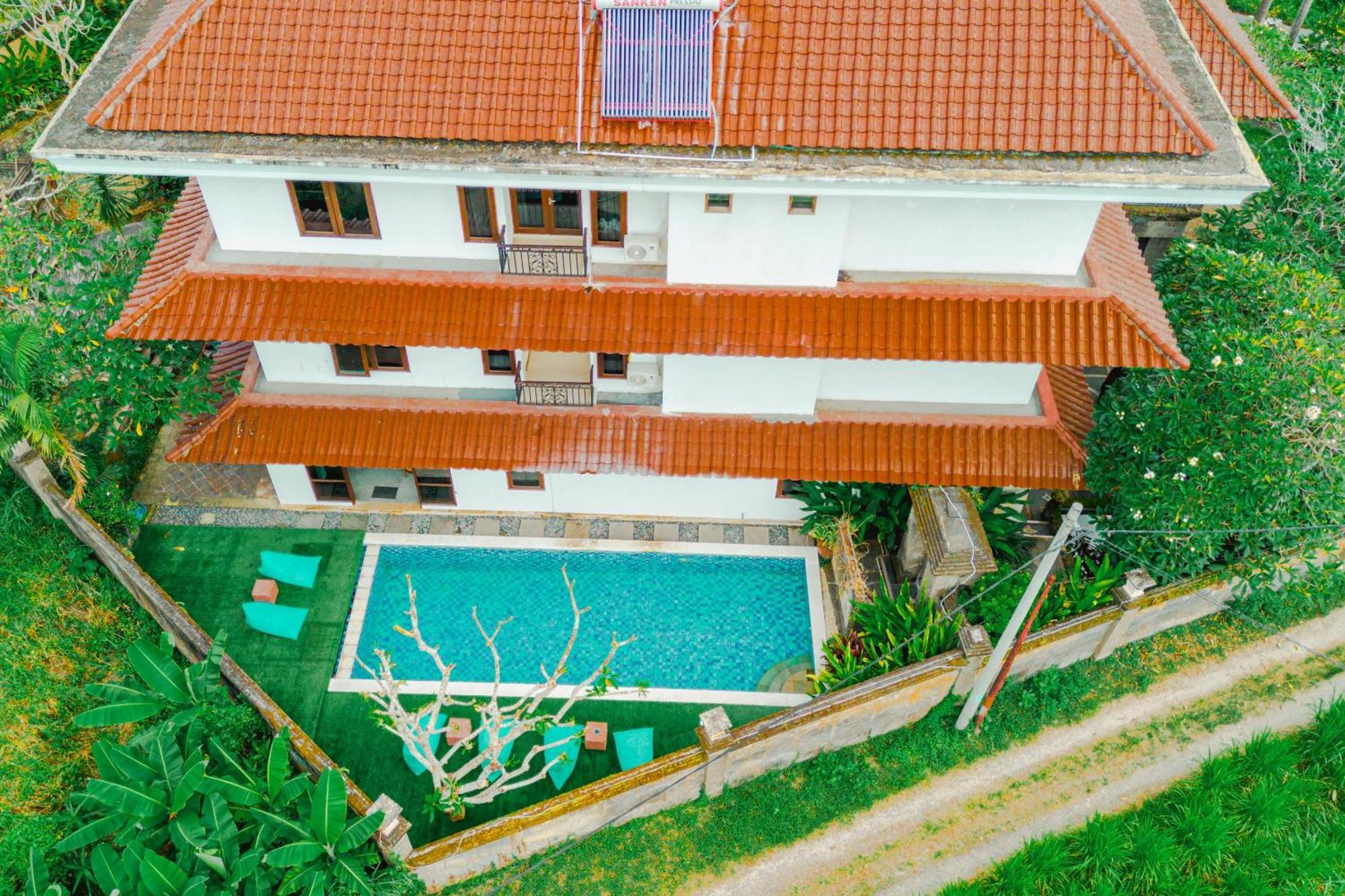 OYO 190 BSB Hotel Blahbatu Buitenkant foto