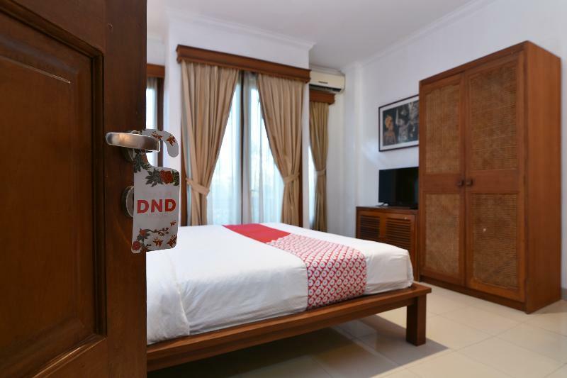 OYO 190 BSB Hotel Blahbatu Buitenkant foto